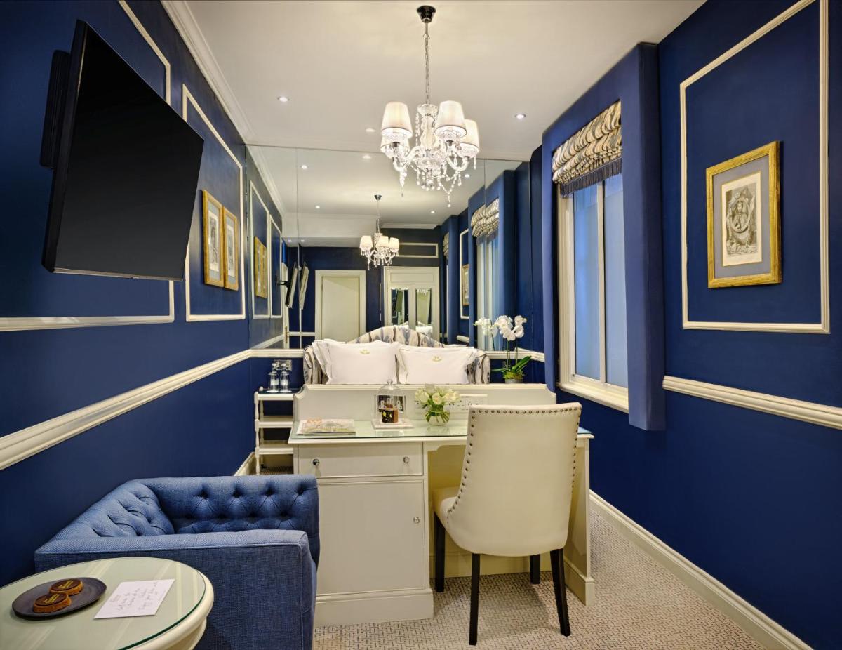 Rubens At The Palace