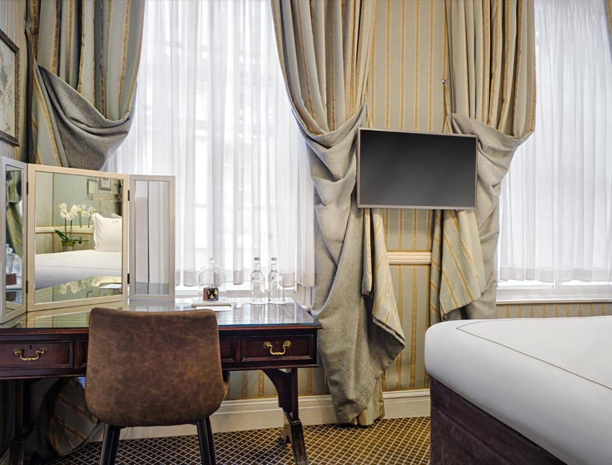 Rubens At The Palace