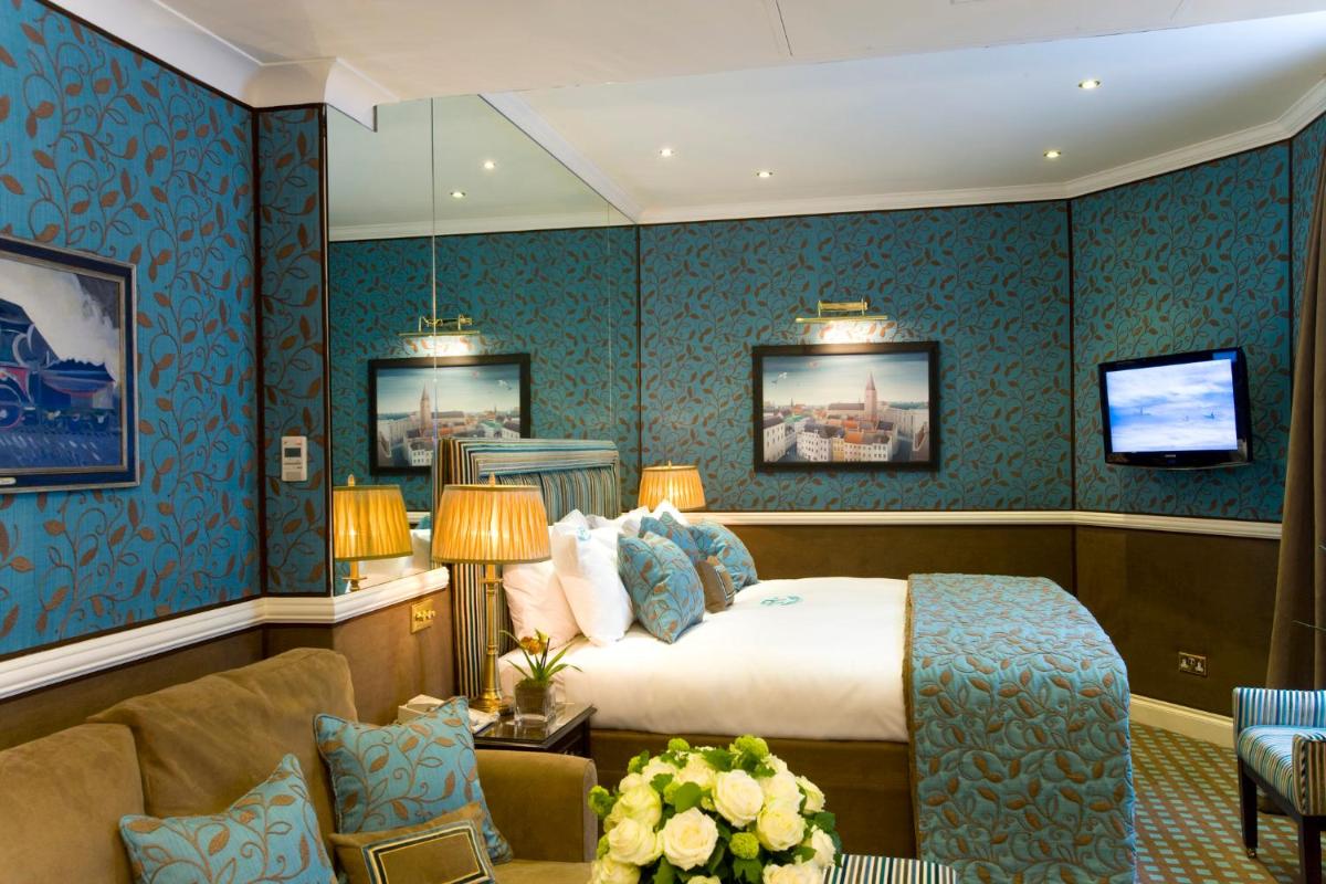 Rubens At The Palace