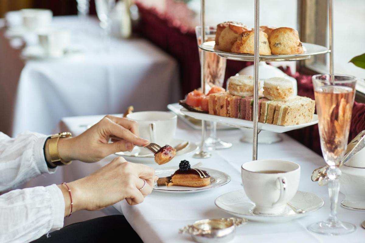 Rubens At The Palace