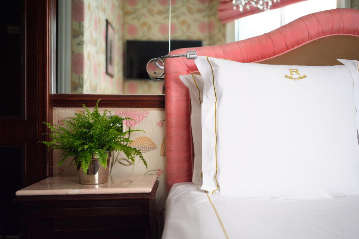 Rubens At The Palace