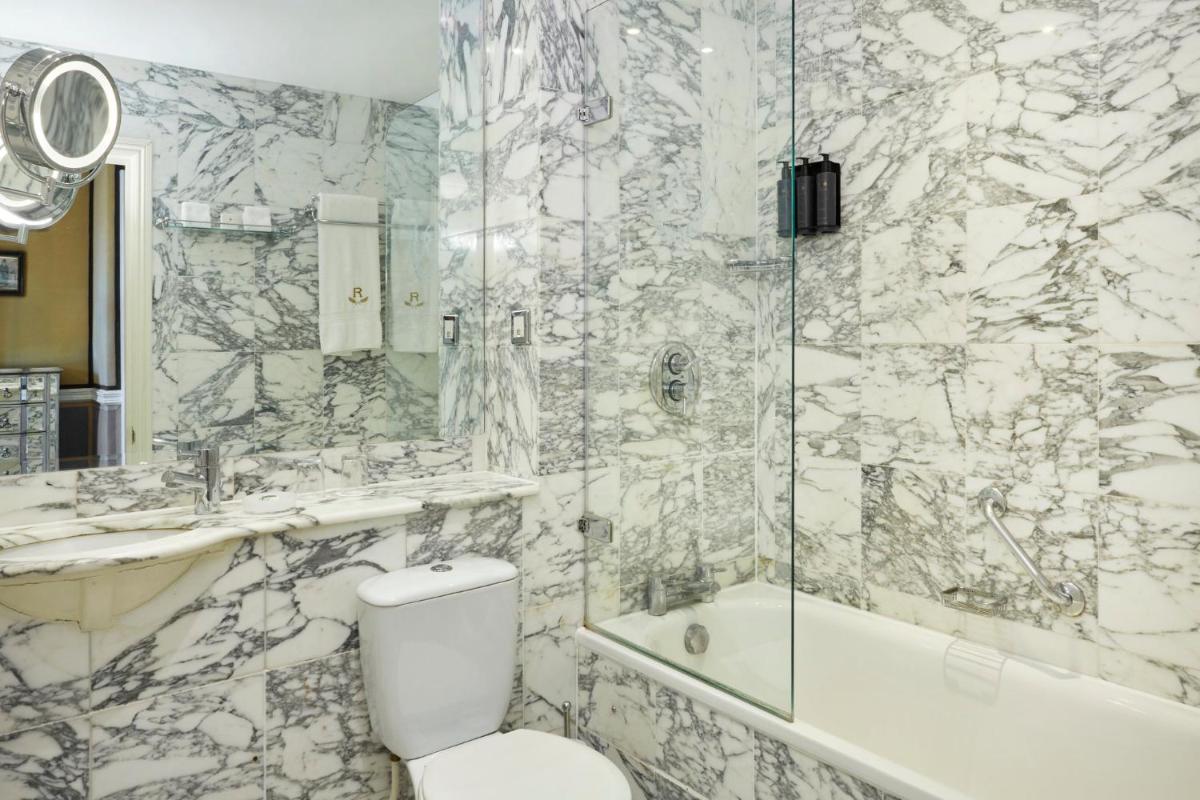 Rubens At The Palace