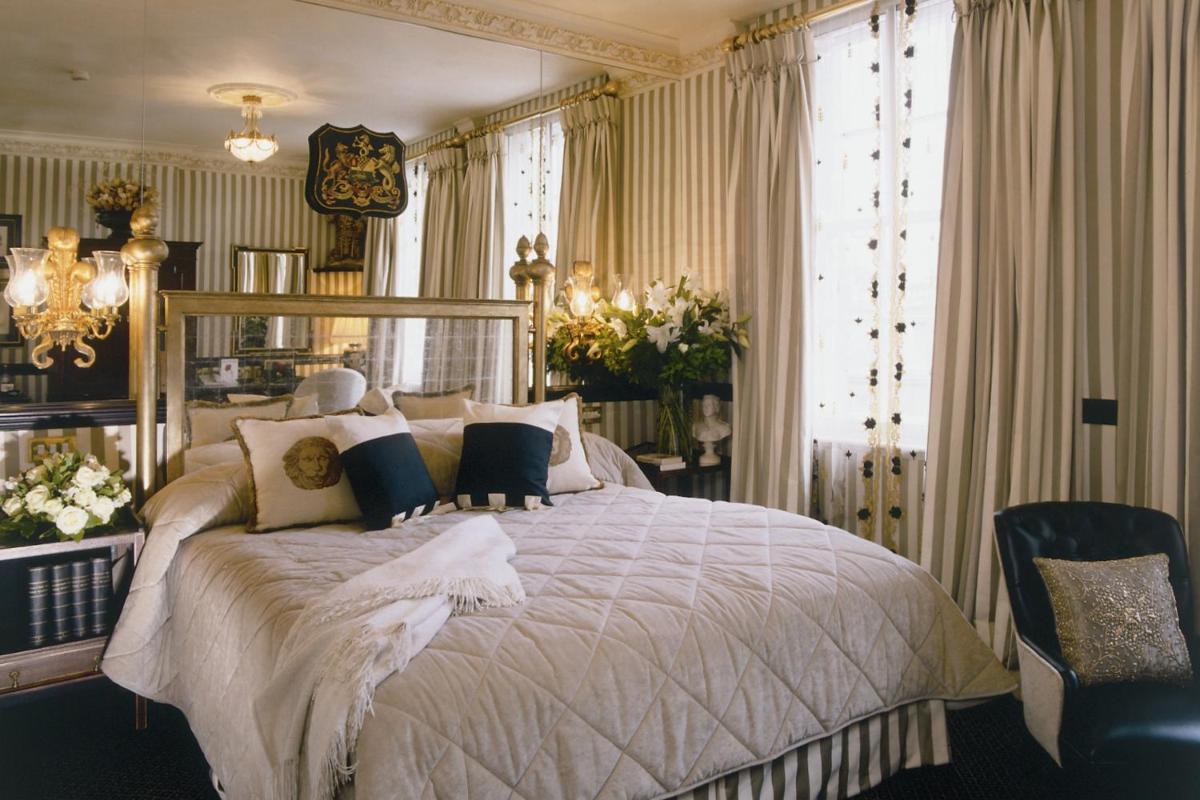 Rubens At The Palace