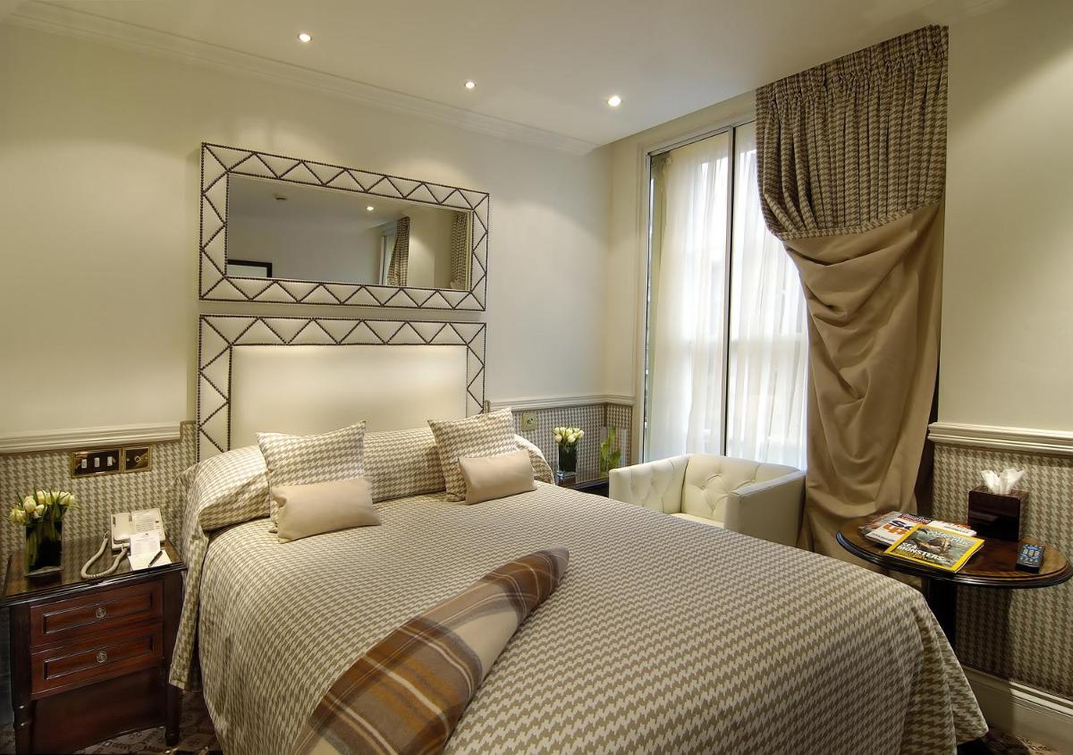 Rubens At The Palace