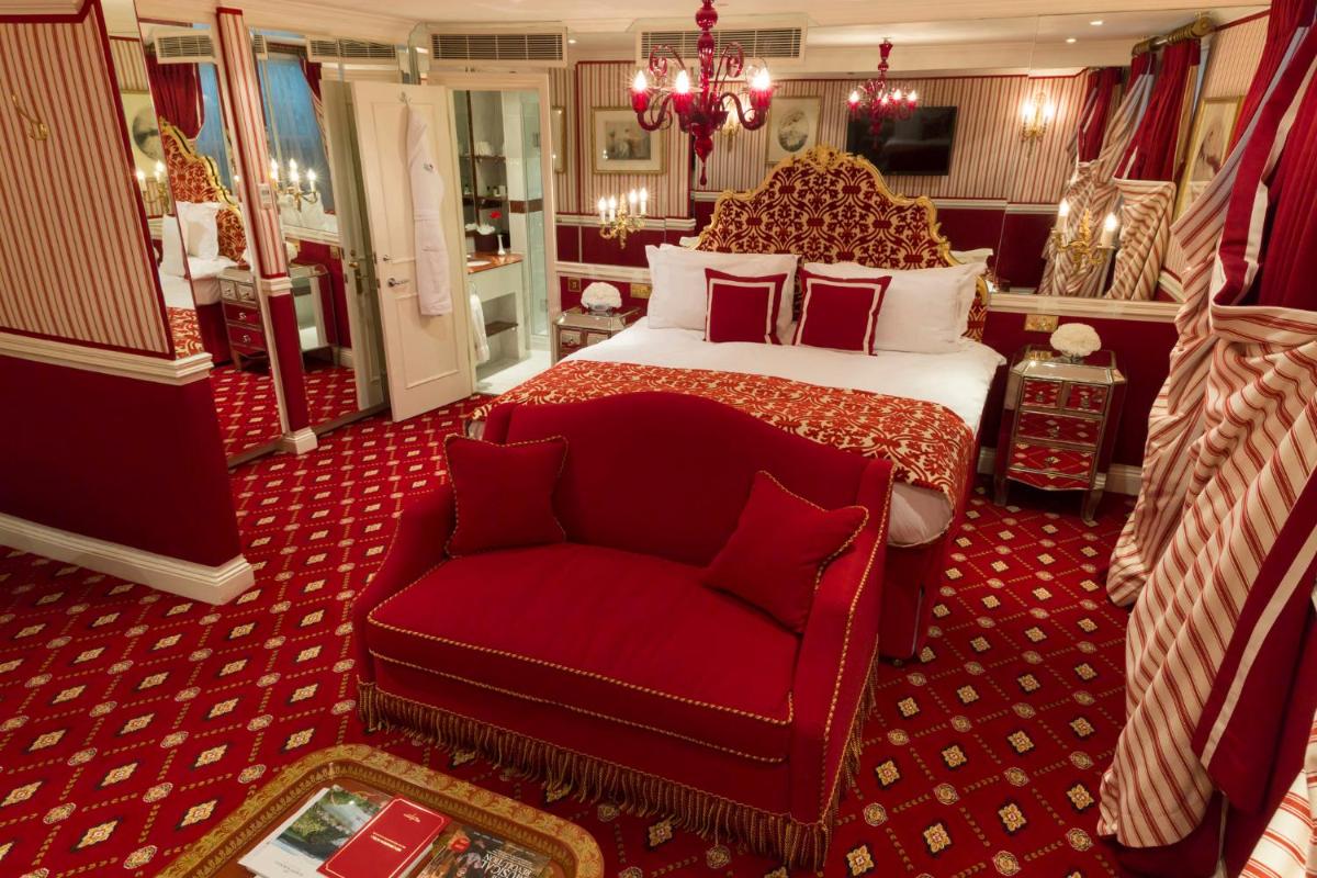 Rubens At The Palace