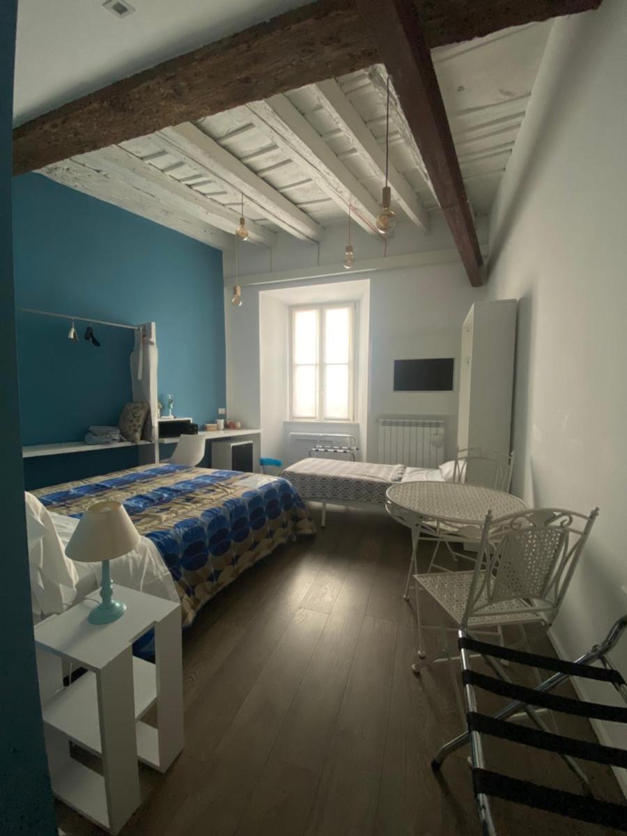 Rumi Rooms