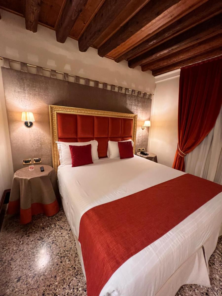 Ruzzini Palace Hotel