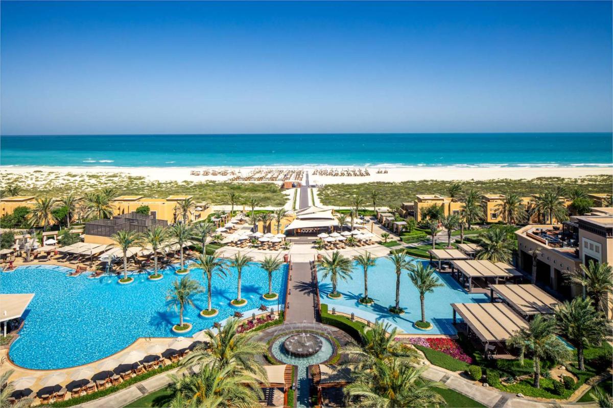 Saadiyat Rotana Resort and Villas