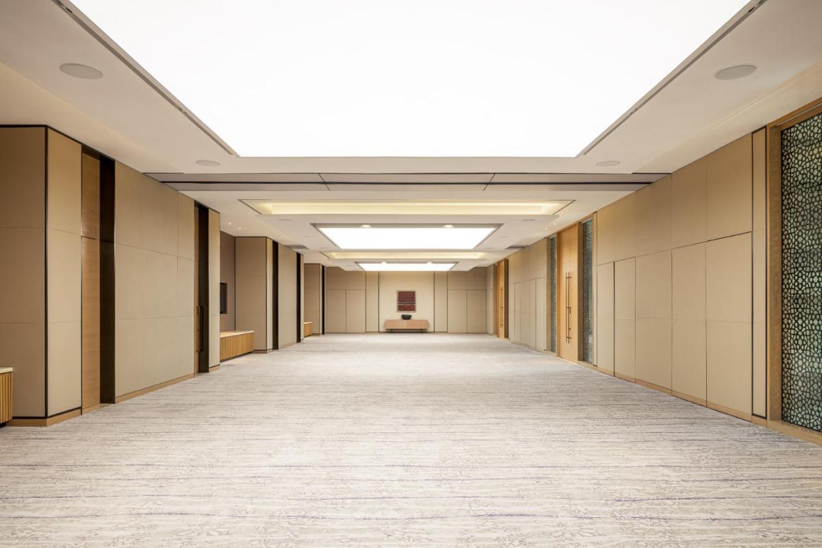 Saadiyat Rotana Resort and Villas