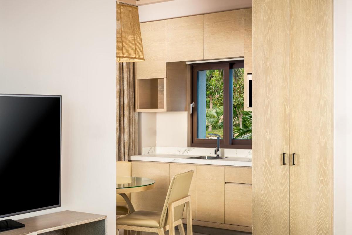 Saadiyat Rotana Resort and Villas