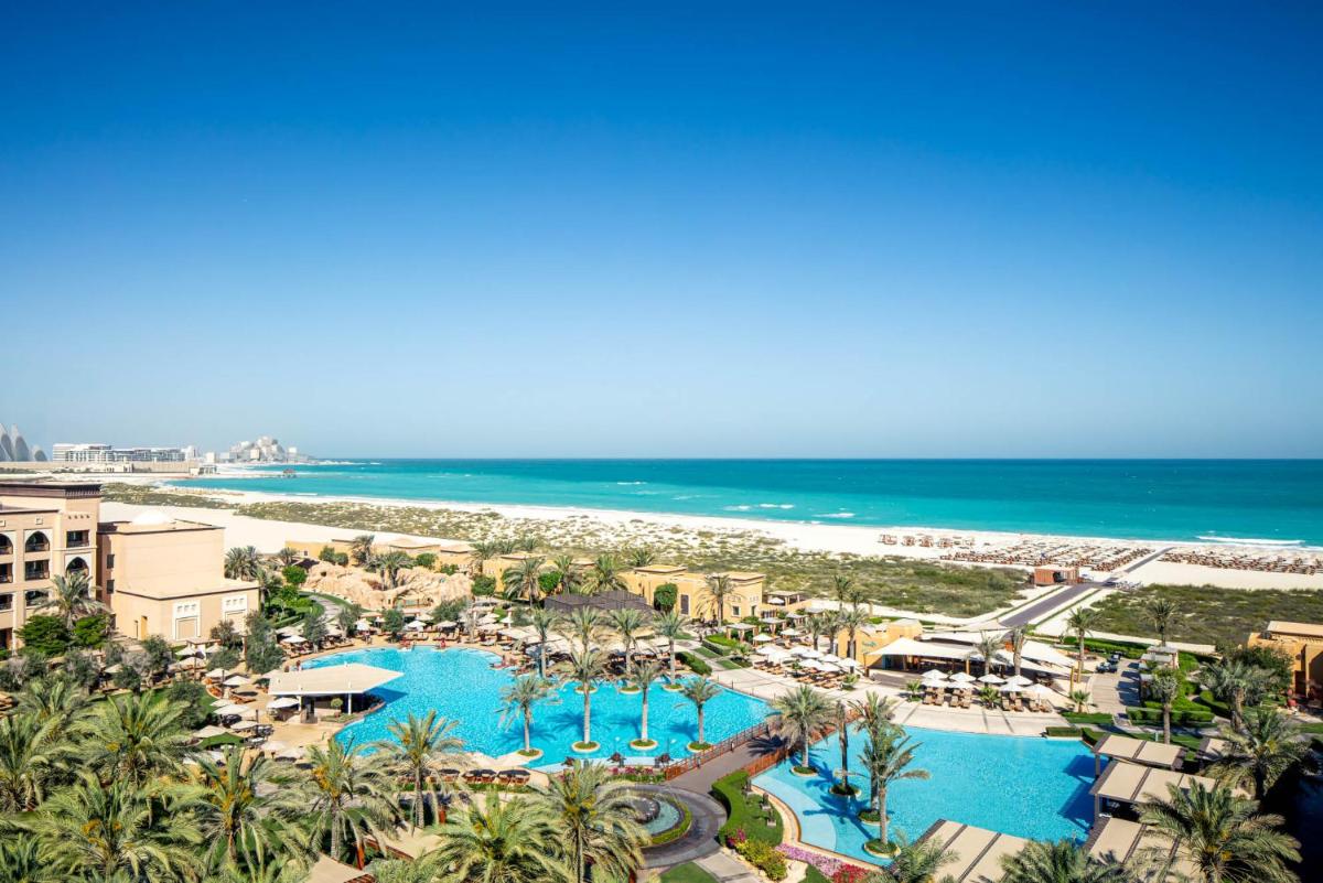 Saadiyat Rotana Resort and Villas