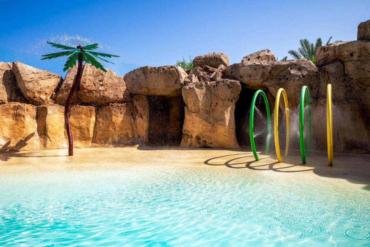 Saadiyat Rotana Resort and Villas