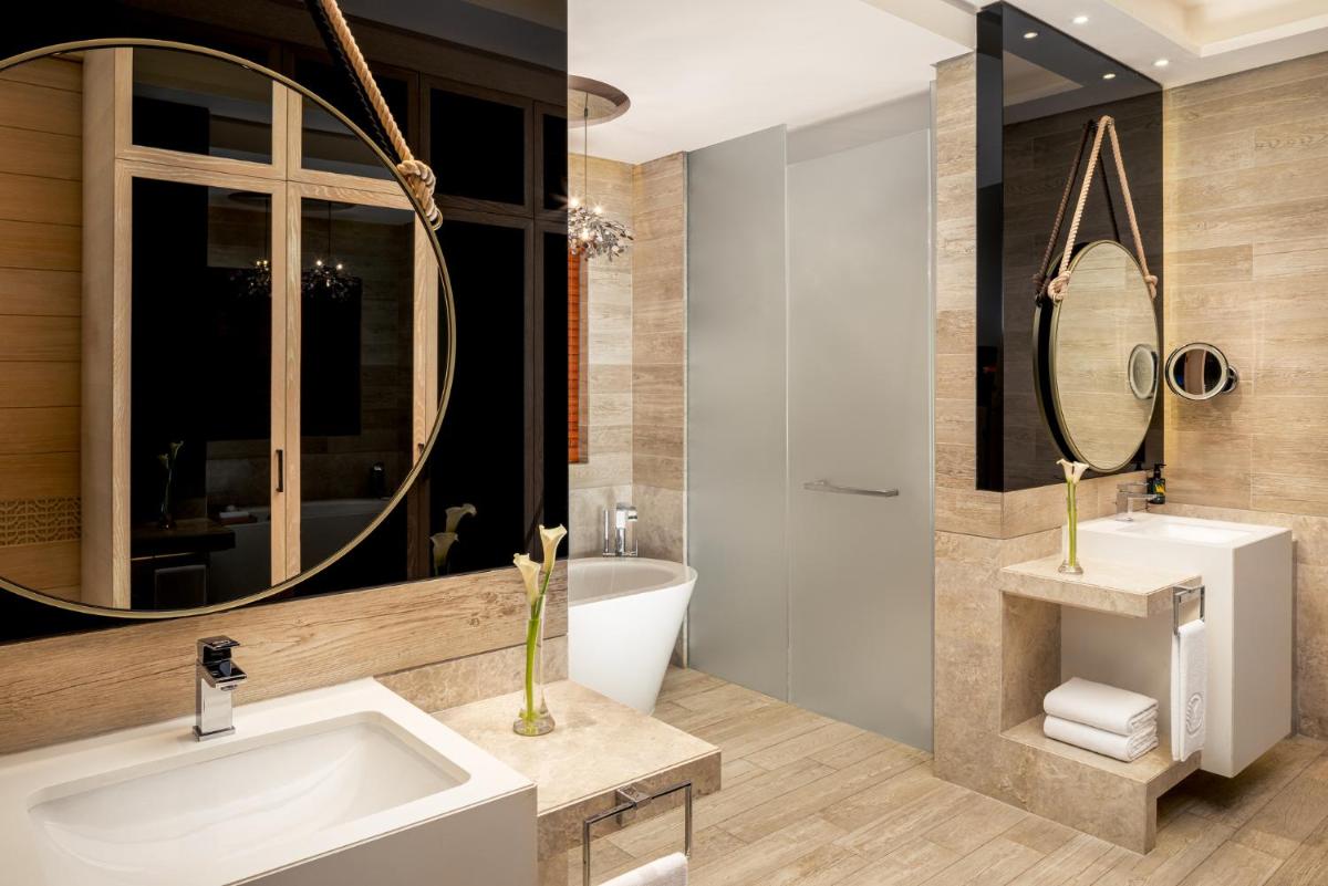 Saadiyat Rotana Resort and Villas