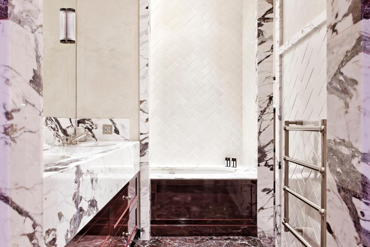 Saint James Paris