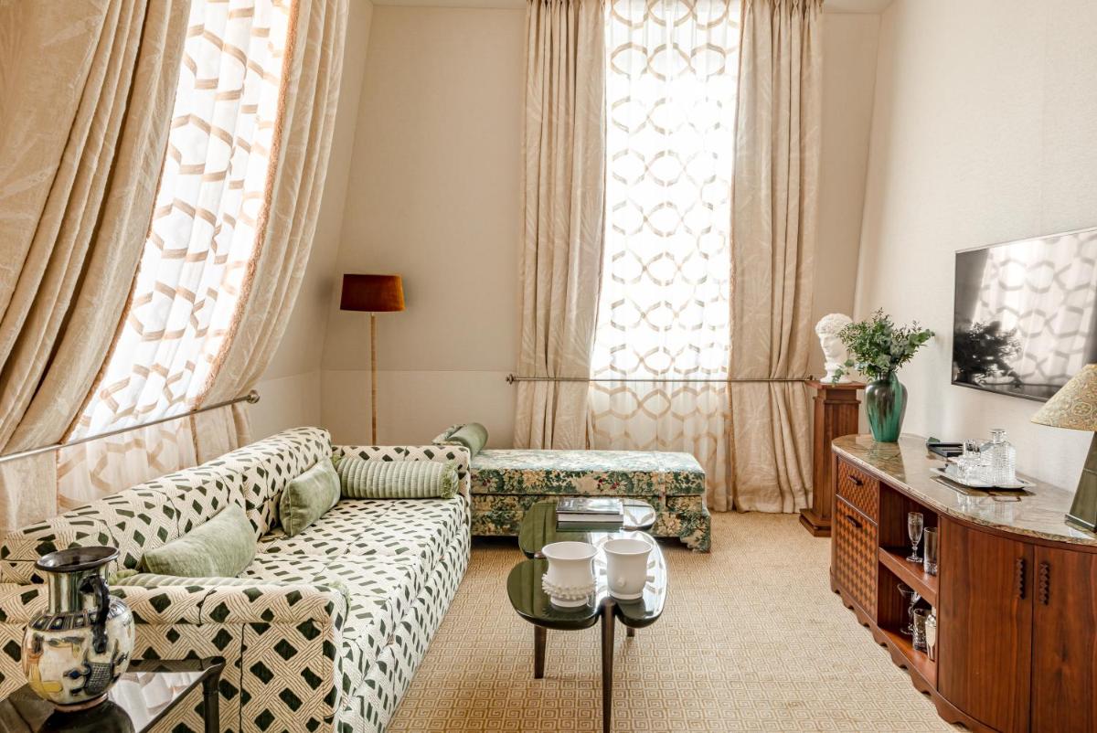 Saint James Paris