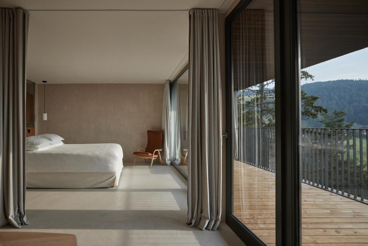 Saltus, Small Luxury Hotels SLH