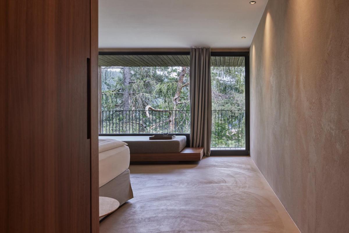 Saltus, Small Luxury Hotels SLH