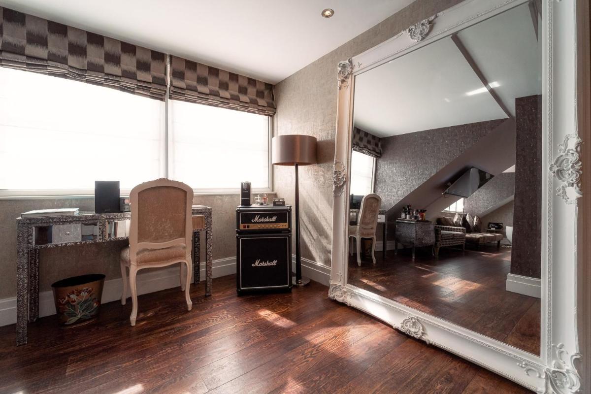 Karma Sanctum Soho Hotel