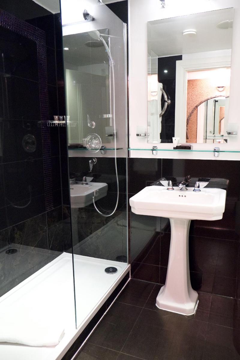 Karma Sanctum Soho Hotel