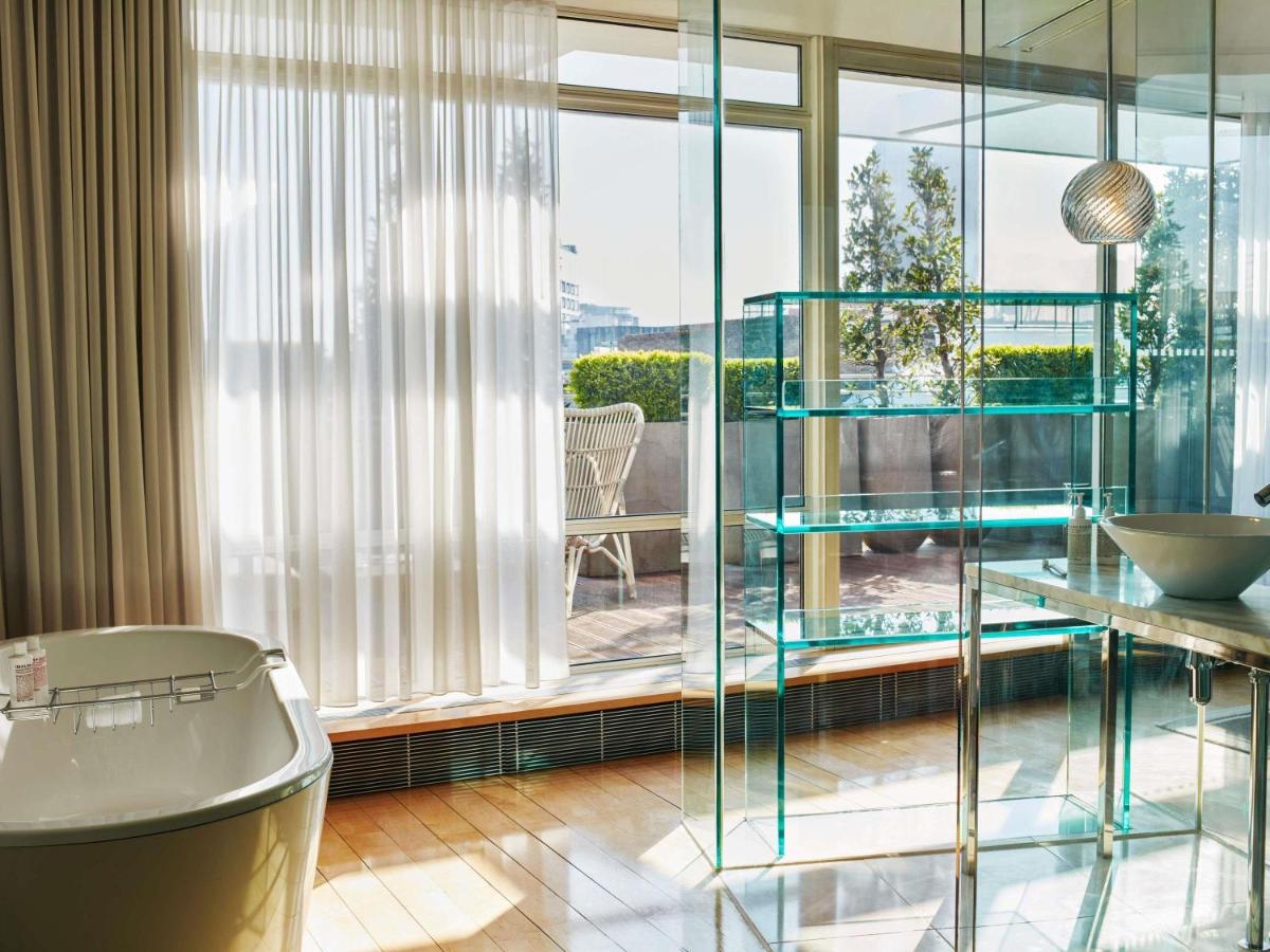 Sanderson London