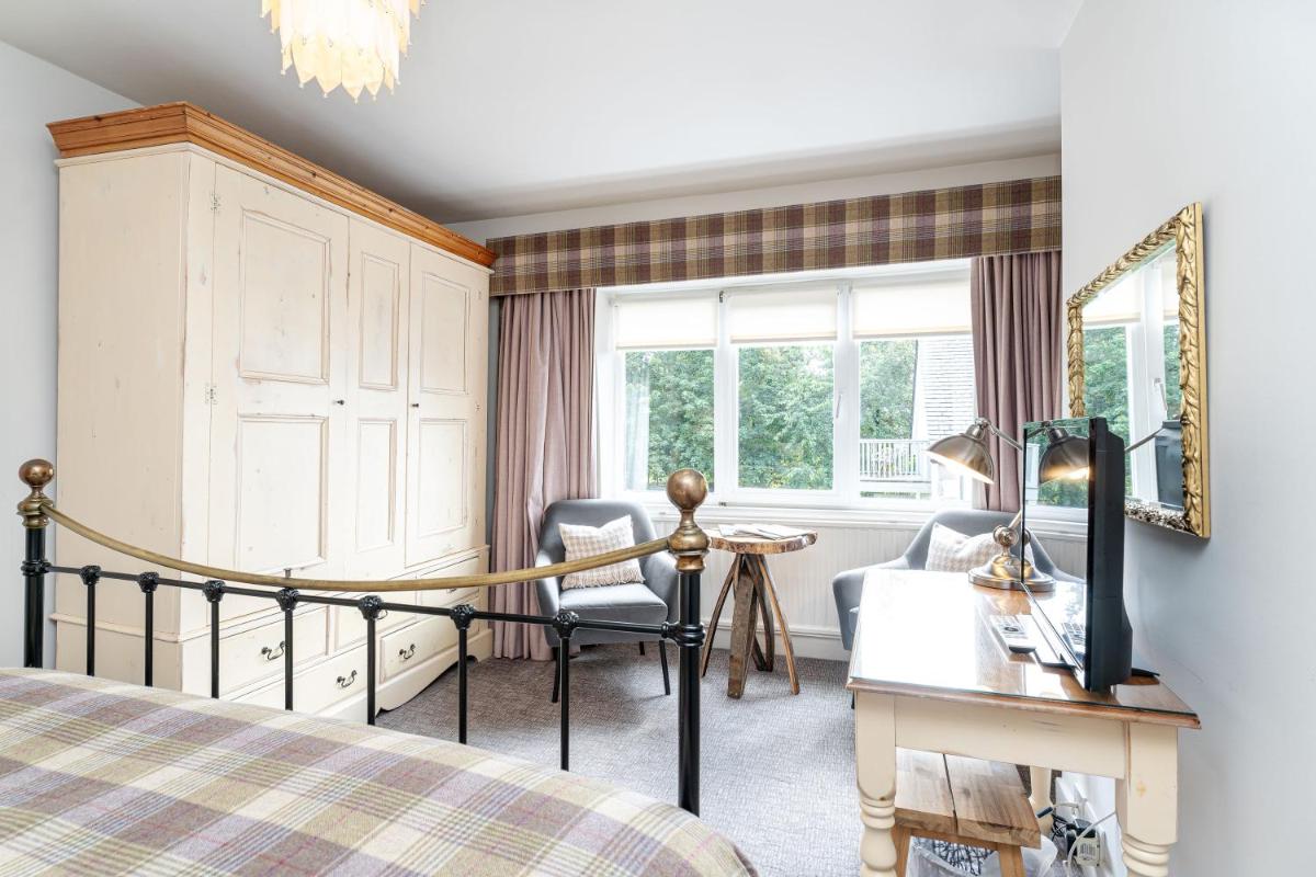 Sandown House