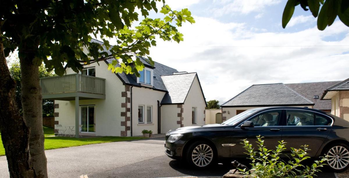 Sandown House