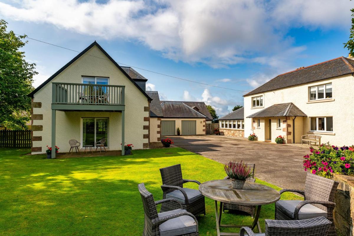 Sandown House