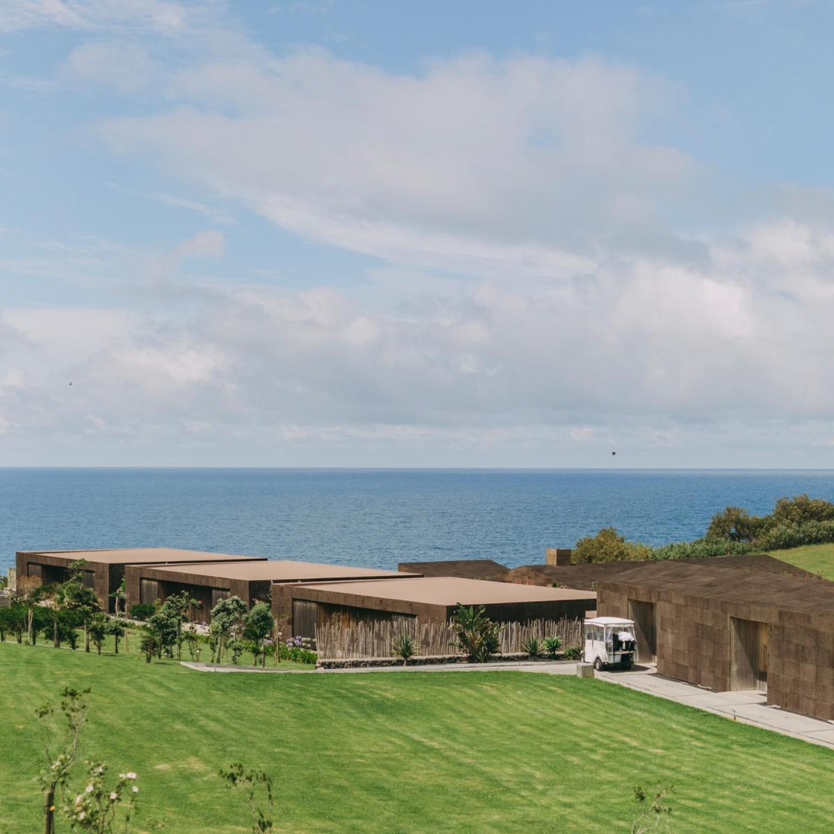 Santa Barbara Eco-Beach Resort