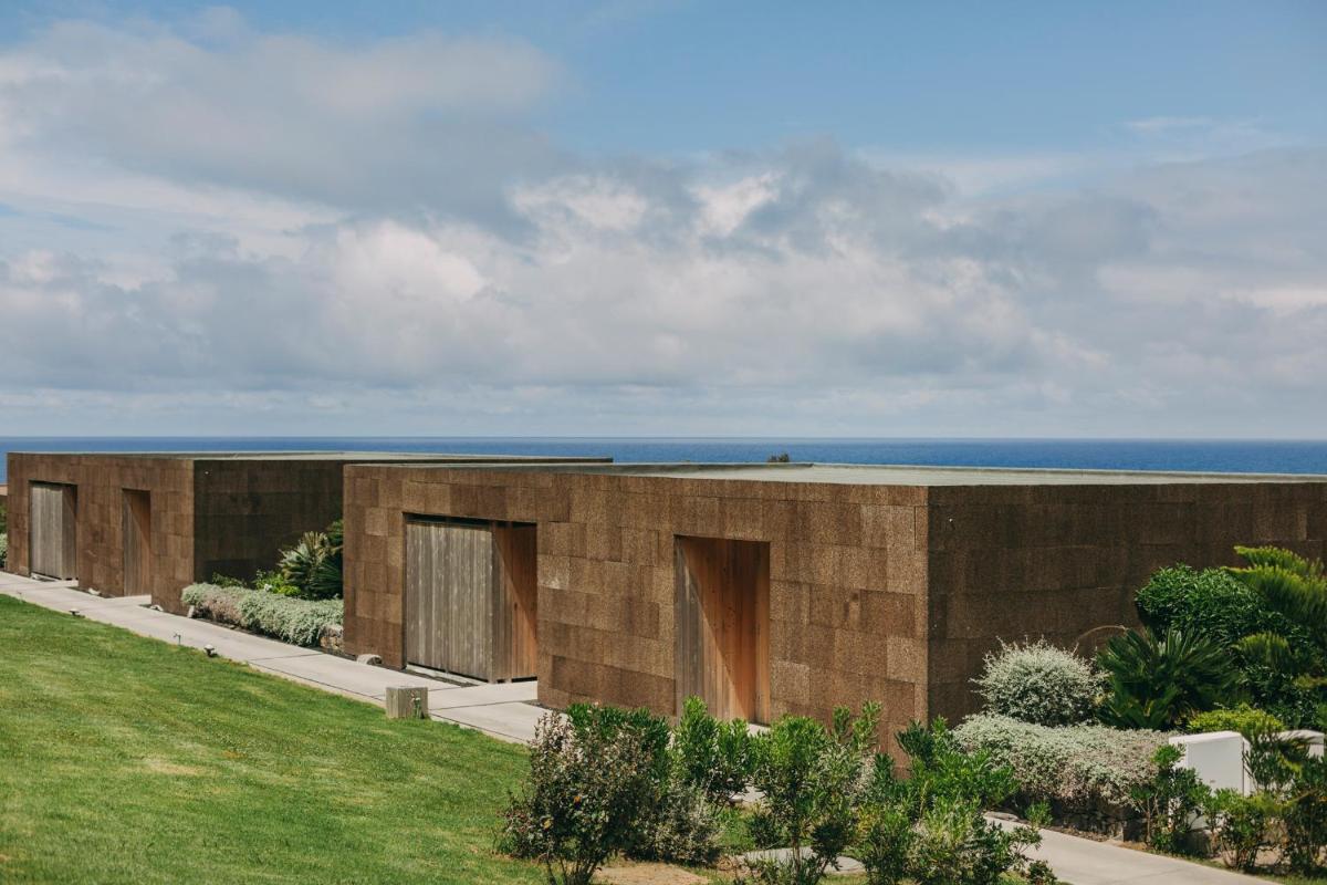 Santa Barbara Eco-Beach Resort