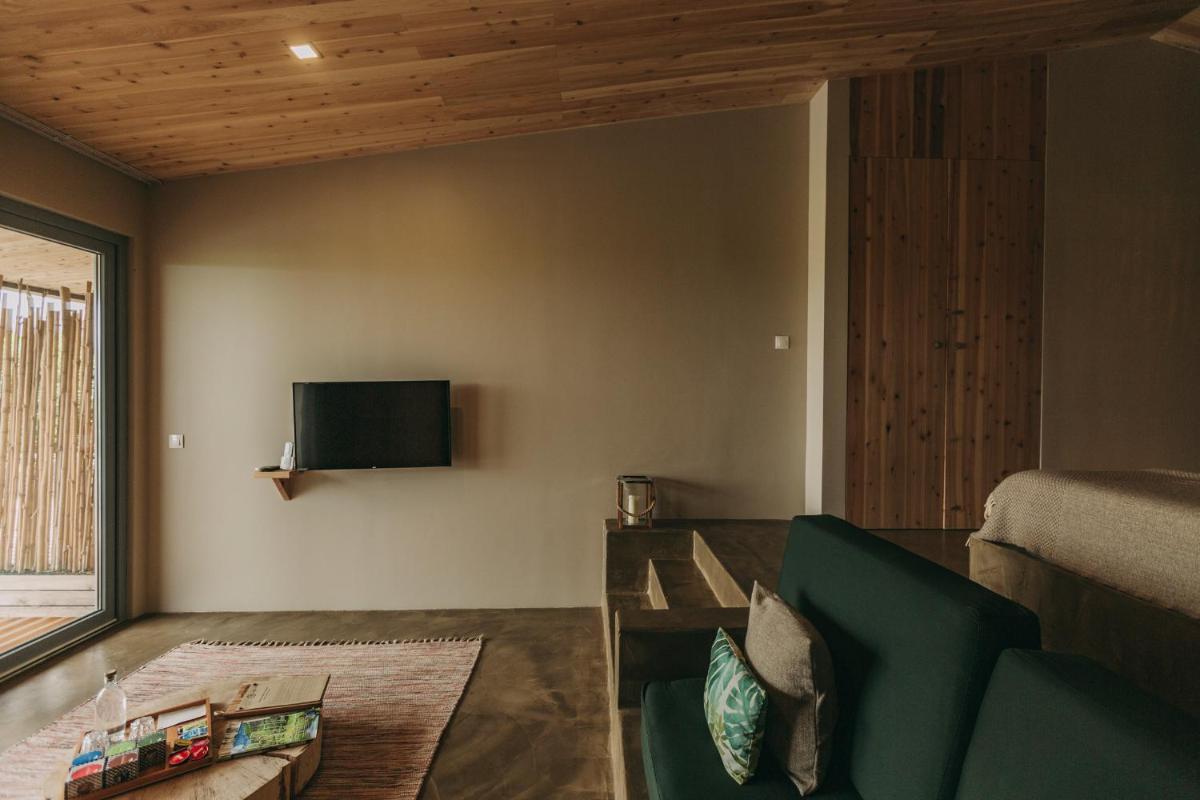 Santa Barbara Eco-Beach Resort