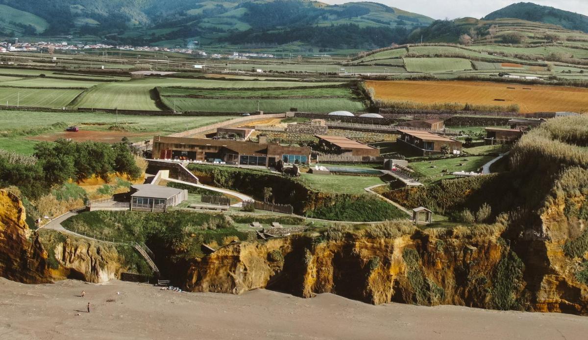 Santa Barbara Eco-Beach Resort