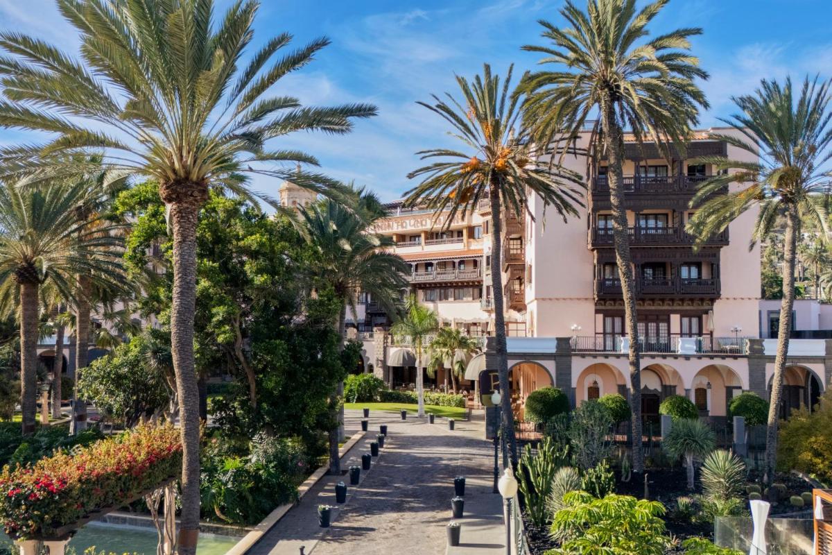 Santa Catalina, a Royal Hideaway Hotel - Gran Lujo