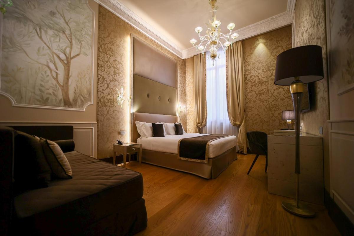 Santa Croce Boutique Hotel