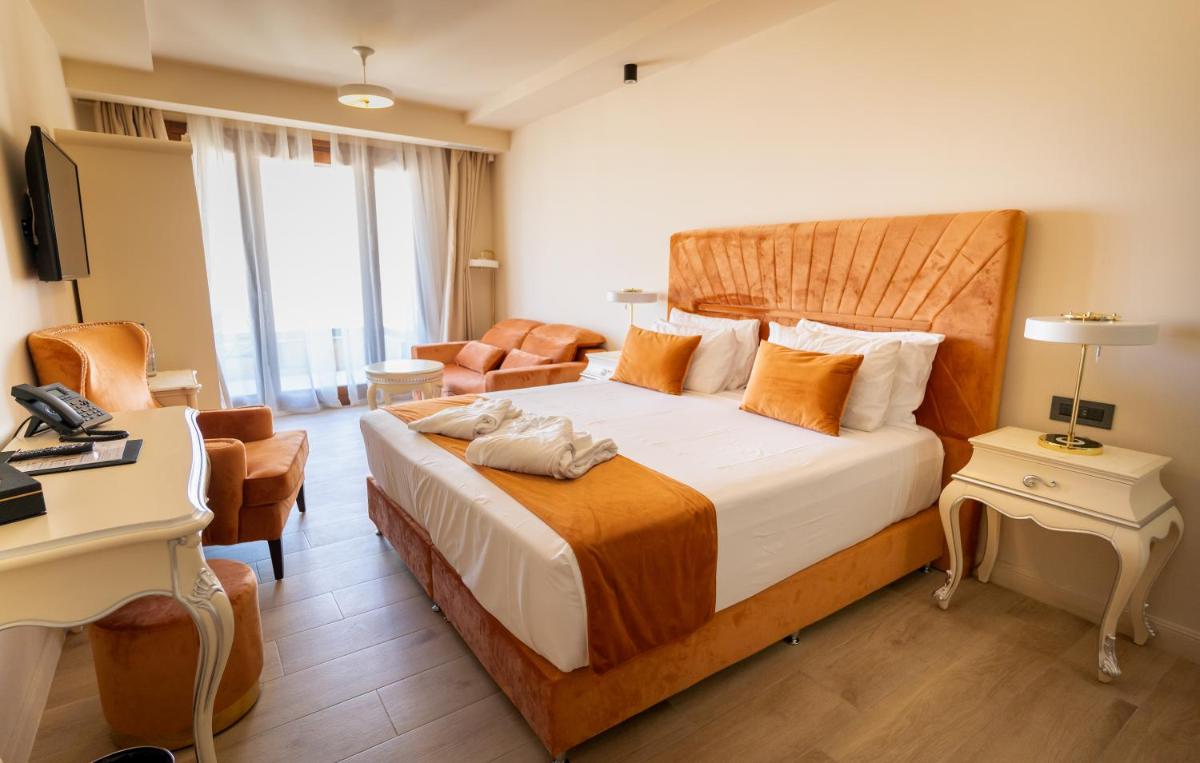 Santa Lucia Boutique Hotel