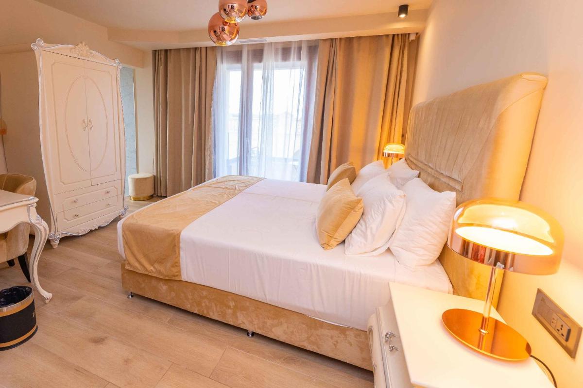 Santa Lucia Boutique Hotel
