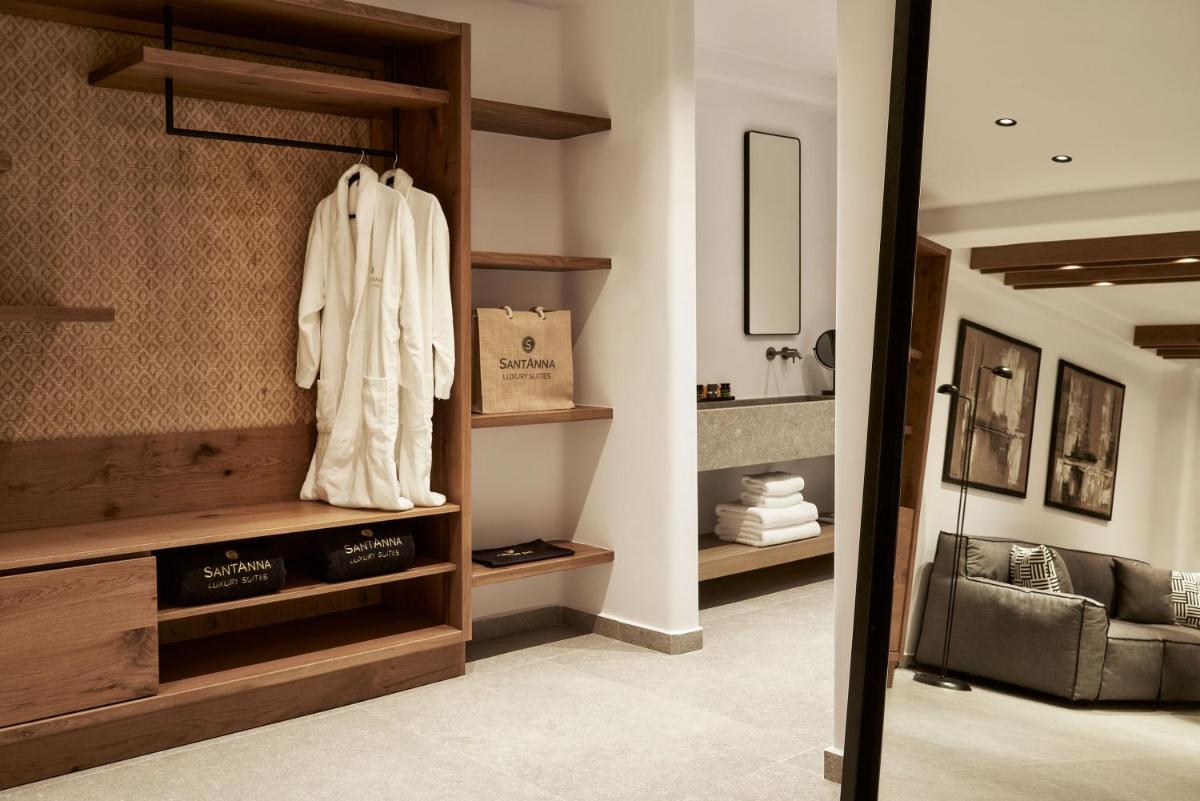 SantAnna Luxury Suites