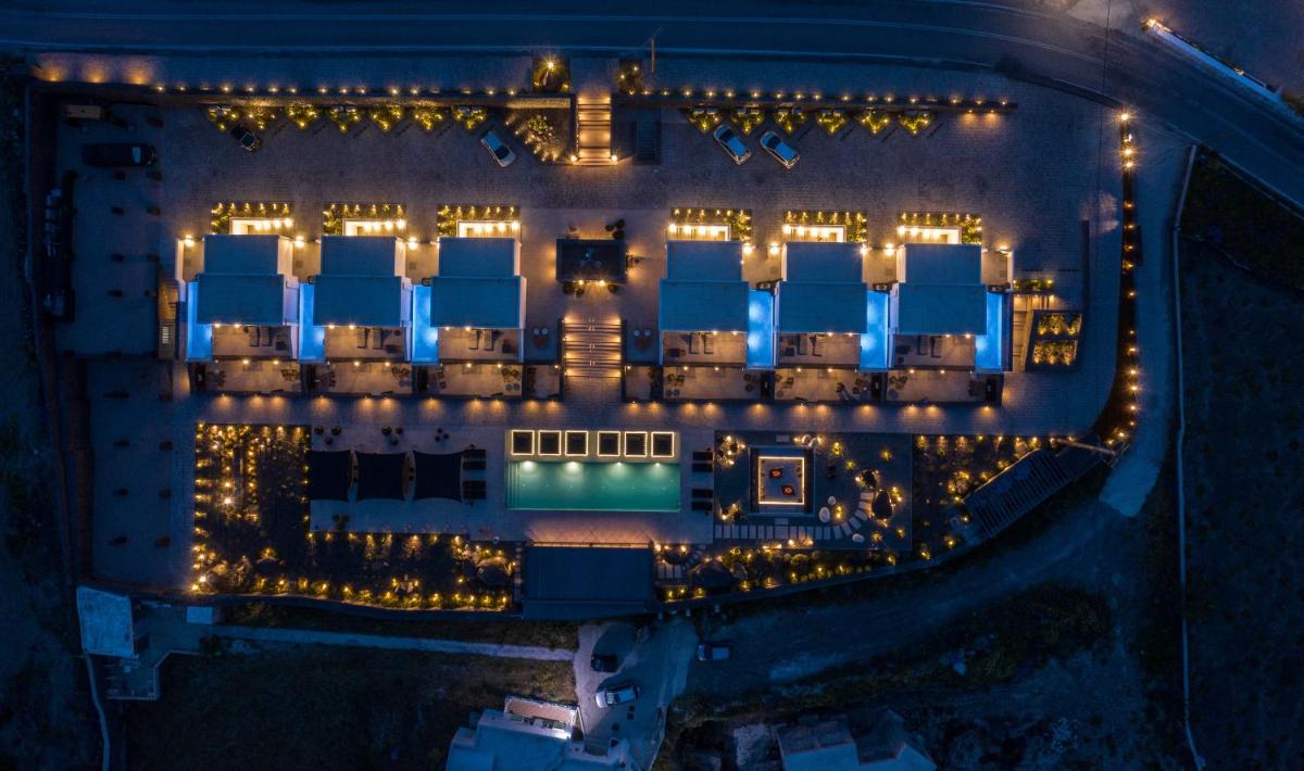 SantAnna Luxury Suites