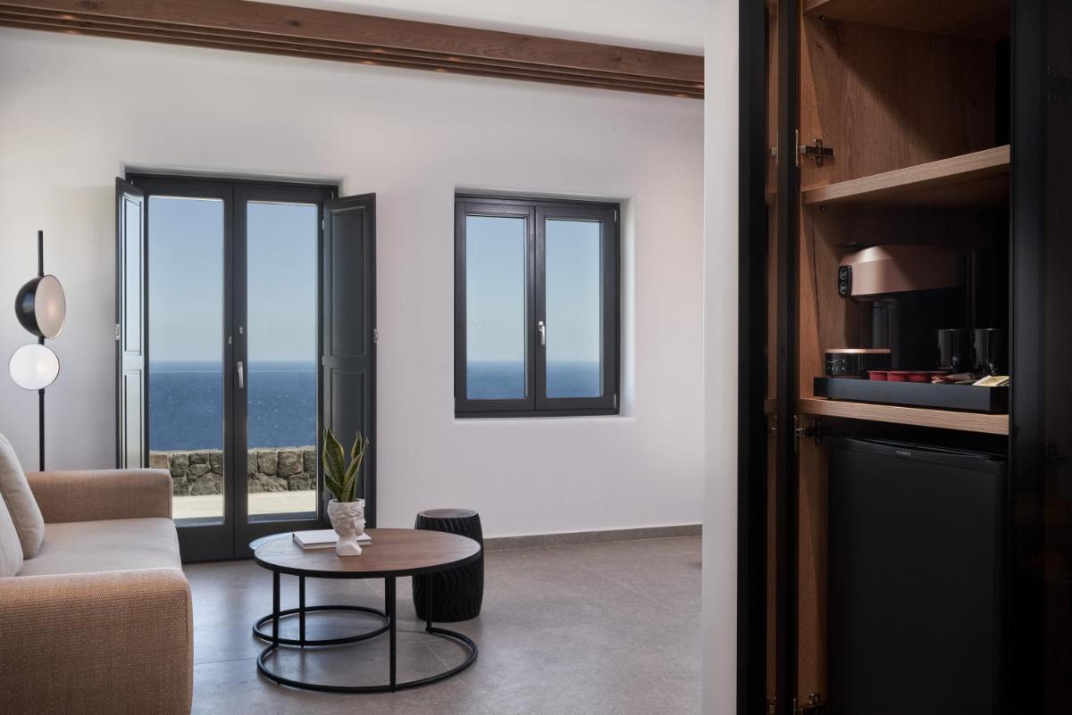 SantAnna Luxury Suites