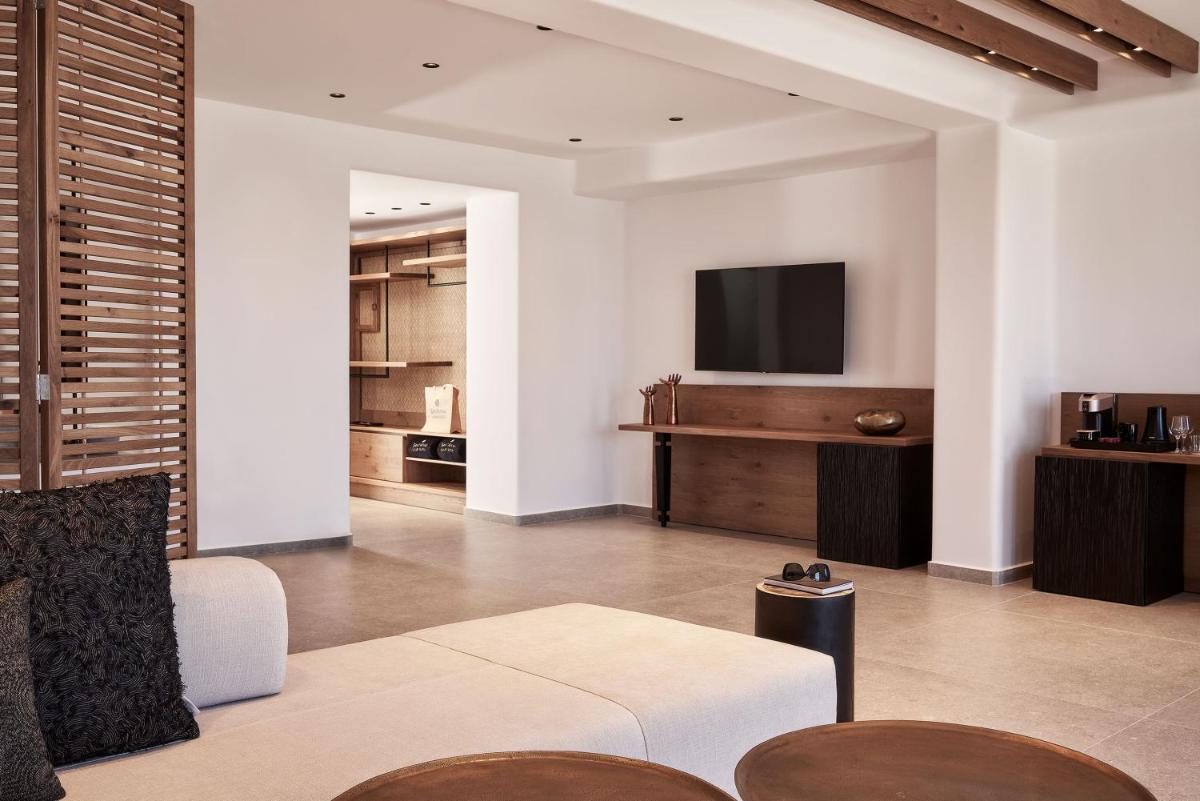 SantAnna Luxury Suites
