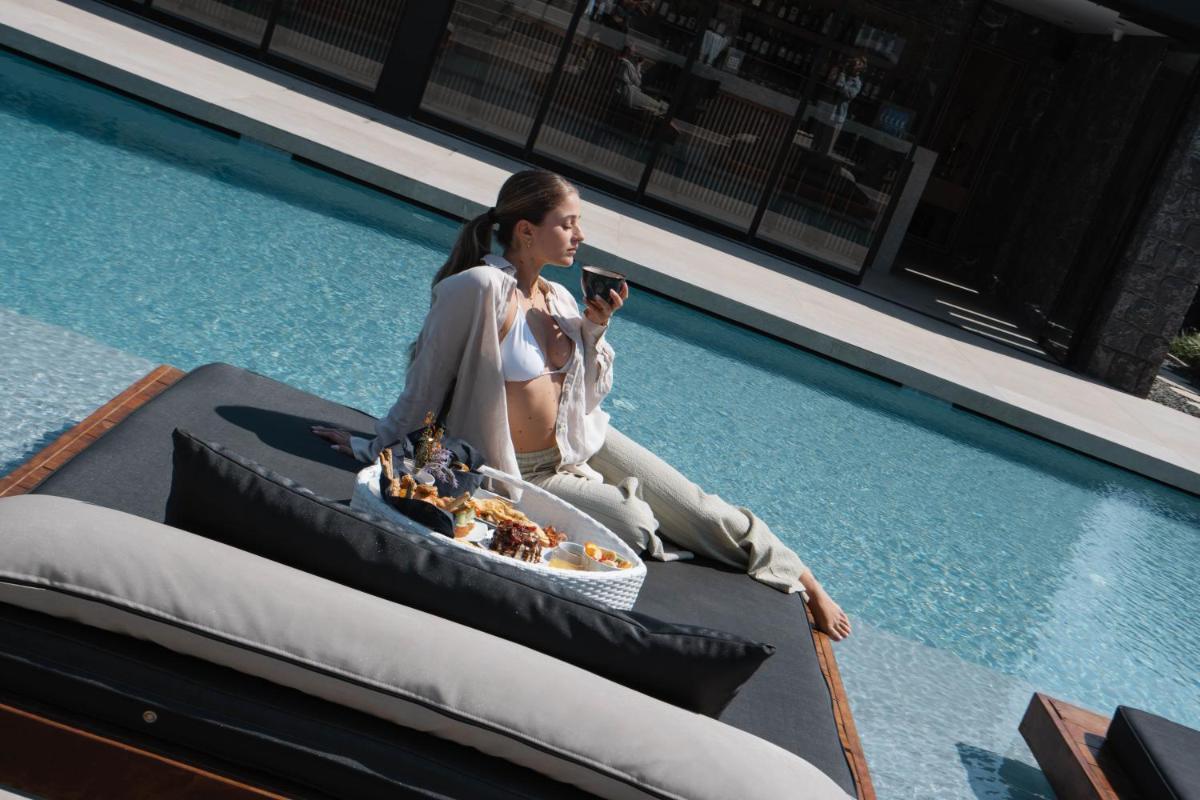 SantAnna Luxury Suites