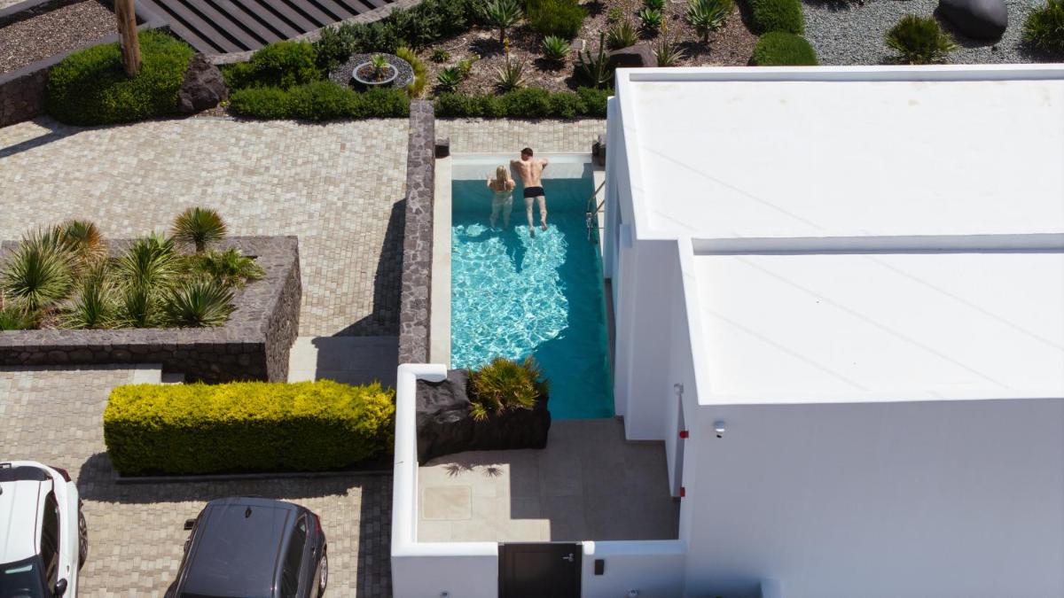 SantAnna Luxury Suites
