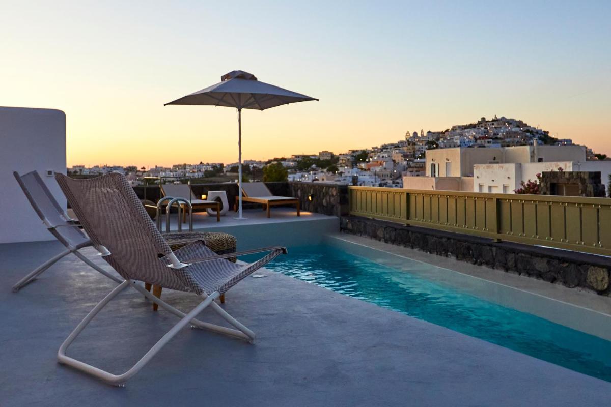 Santorini Hillside Suites & Villas