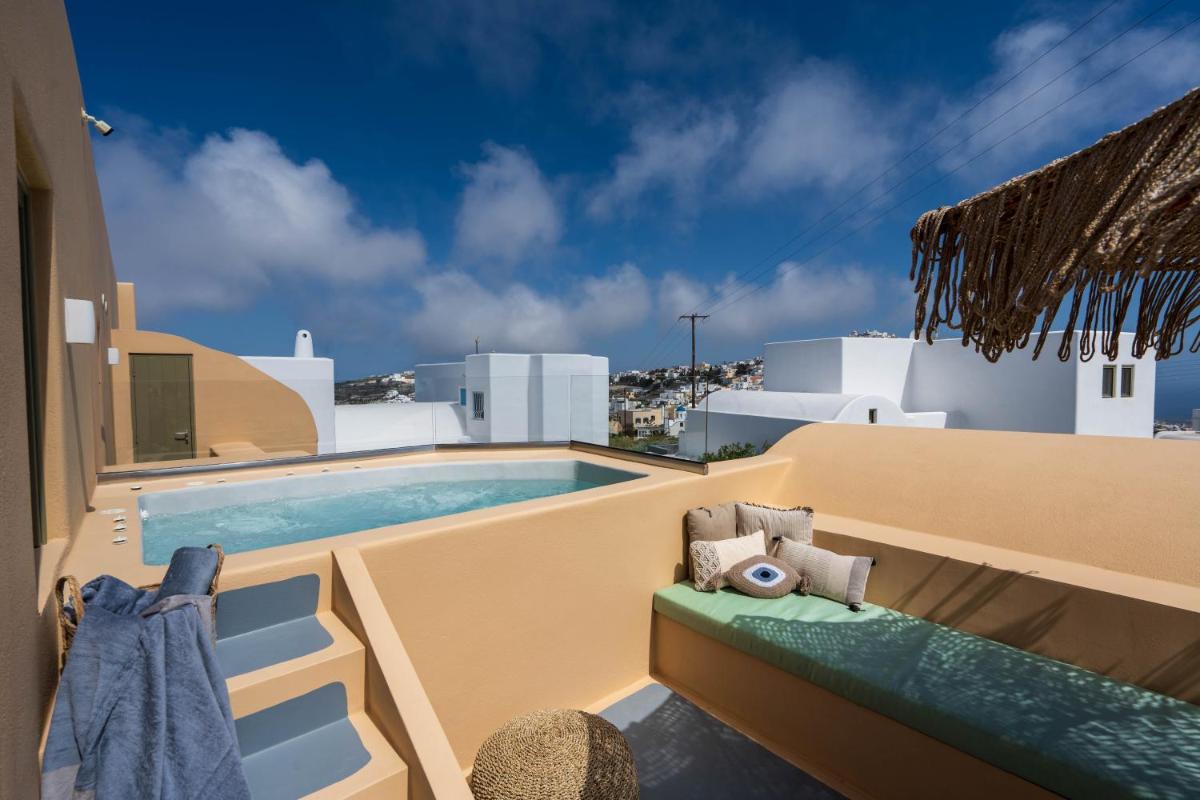 Santorini Hillside Suites & Villas