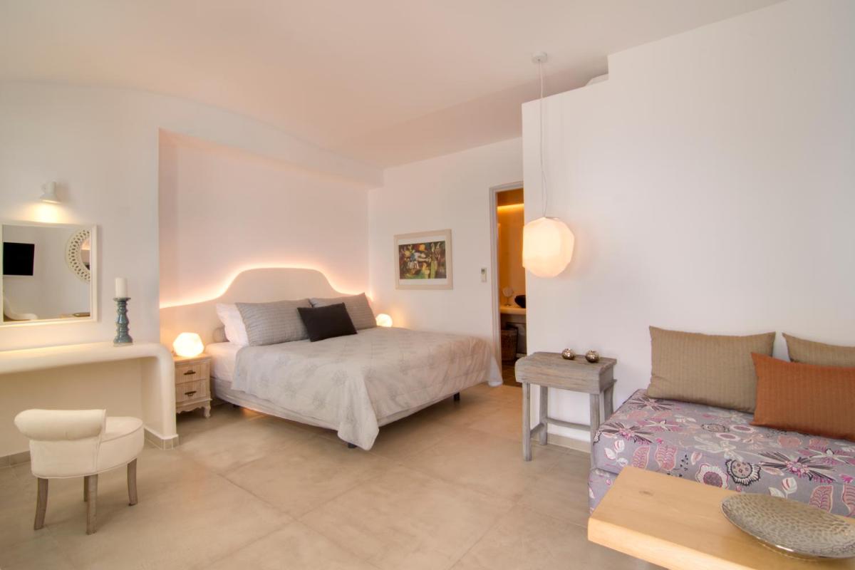 Santorini Secret Premium