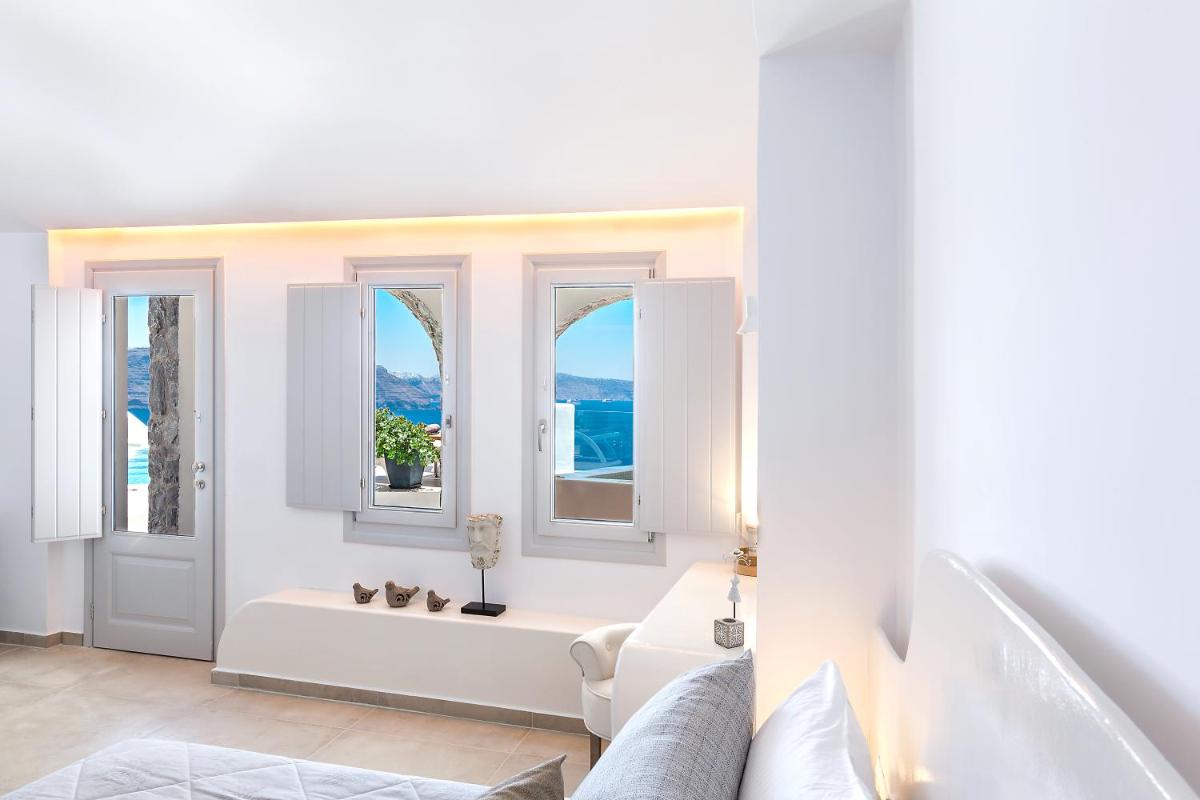 Santorini Secret Premium