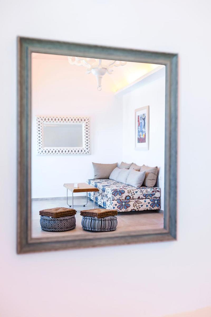 Santorini Secret Premium