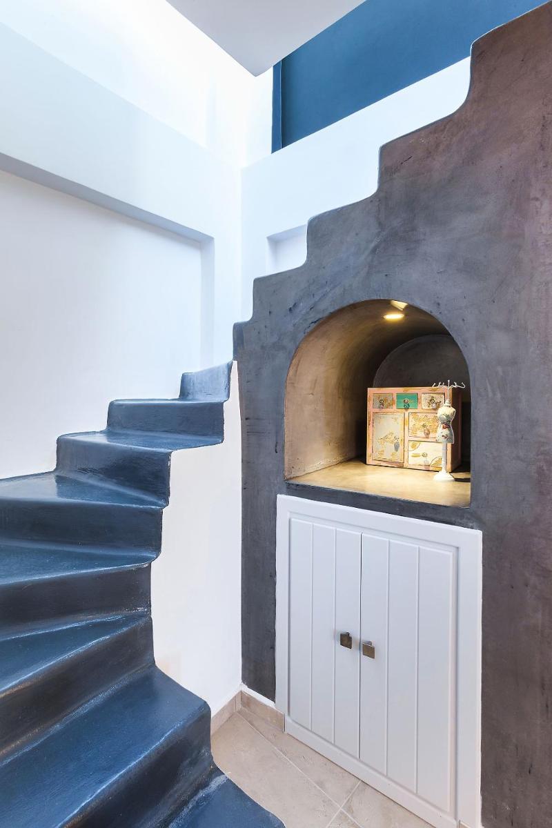 Santorini Secret Premium