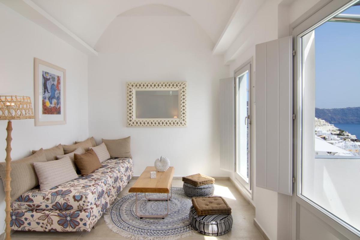 Santorini Secret Premium