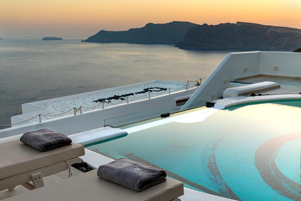 Santorini Secret Premium