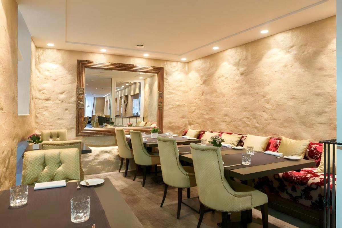 Rixwell Collection Savoy Boutique Hotel